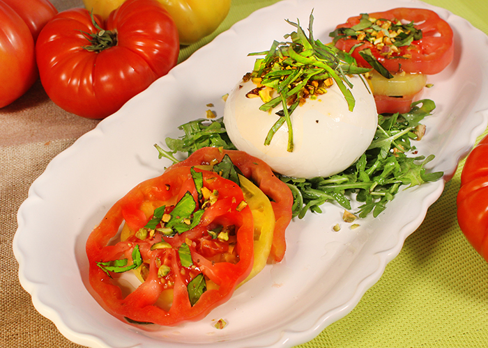 Heirloom Tomato and Burrata Salad | Red Sun Farms