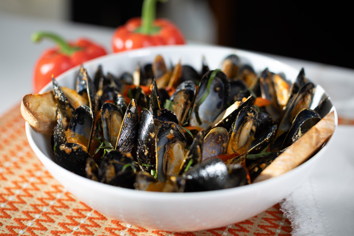 Red Pepper Mussels